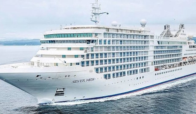 QTerminals Antalya Limanı, lüks yolcu gemisi Silver Moon’u ağırladı