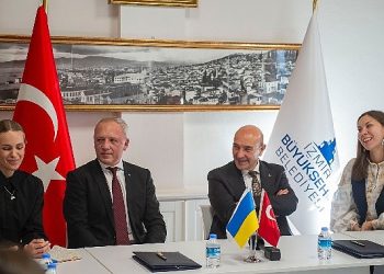 Rusya ve Ukrayna savaşı sırasında imzalanan birinci kontrat İzmir’den İzmir ile Çernivtsi ortasında kardeşlik muahedesi