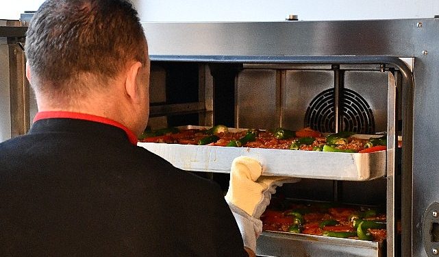 Sevgi Mutfağı 3 yıldır vatandaşın yanında  