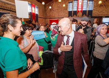 Soyer: “Çocuklarınızı sütsüz, kooperatiflerimizi öksüz bırakmayacağız”