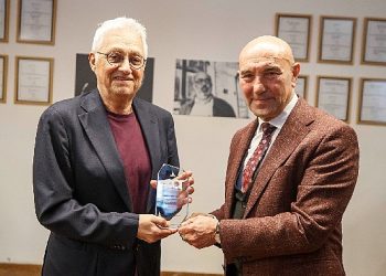 Tarihi Havagazı Fabrikası, Süreyya Berfe ve Orhan Koloğlu’nun ferdî kütüphanelerine konut sahipliği yapıyor