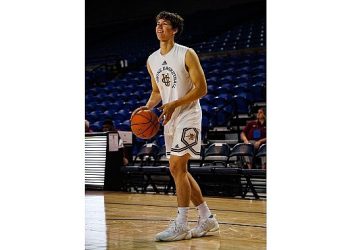 UC Irvine Ekibinin Oyuncusu Derin Saran, NCAA’de Yıldızlaşıyor!