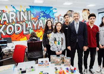 “Yarını kodlayanlar” gençleri yapay zeka ile buluşturmaya devam ediyor