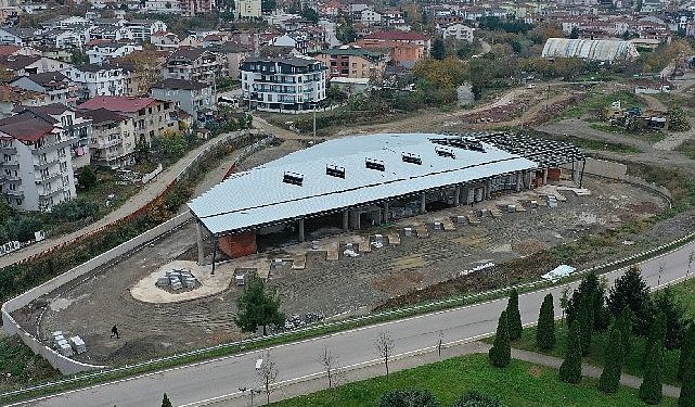 Yeni Gölcük terminalinde çatı imalatı tamam