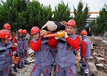 Zelzele tatbikat gerçeği aratmadı