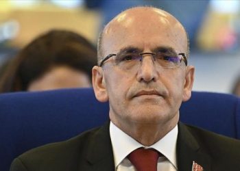 Bakan Şimşek: Gevşek para politikasına doğru evrileceğiz