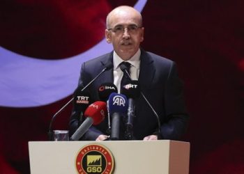 Bakan Şimşek: Vergi ödemeyenlerin üzerine gidiyoruz