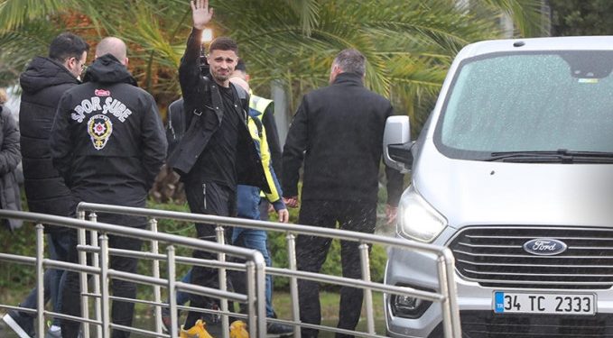 Fenerbahçe’de Balkan havası! Son isim Rade Krunic