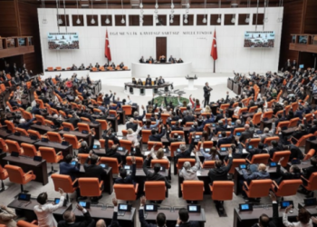 Sıcak Haber: Emekli İçin İkinci Ek Zam Meclisten Geçti