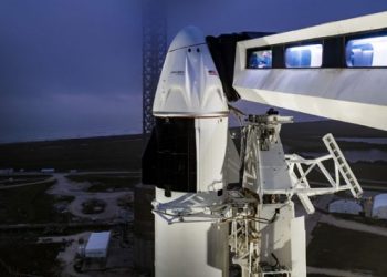 SpaceX duyurdu: Uzay yolculuğu ertelendi