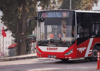 Ata’nın kelamları İzmir’de otobüsleri süsledi