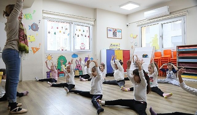 Aydın Büyükşehir Belediyesi miniklere bale eğitimi veriyor