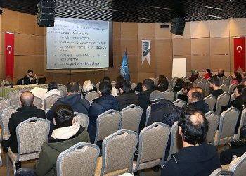 Belediye işçisine iş sıhhati ve güvenliği eğitimi