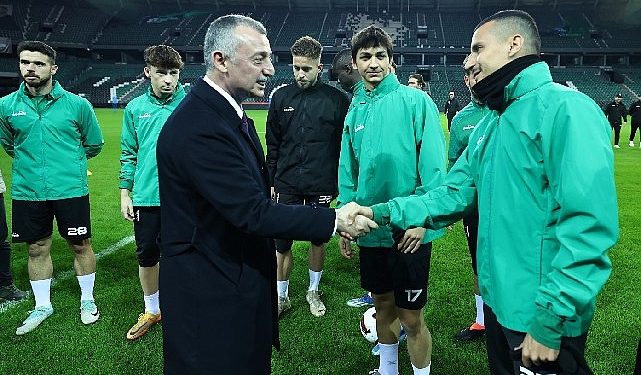 Büyükakın’dan kritik maç öncesi Kocaelispor’a moral ziyareti