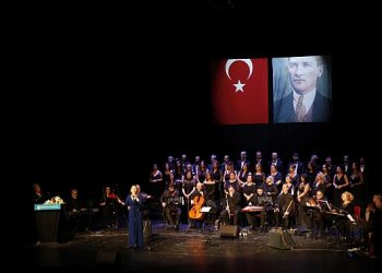 Büyükşehir TSM Korosu’ndan tango ve vals konseri