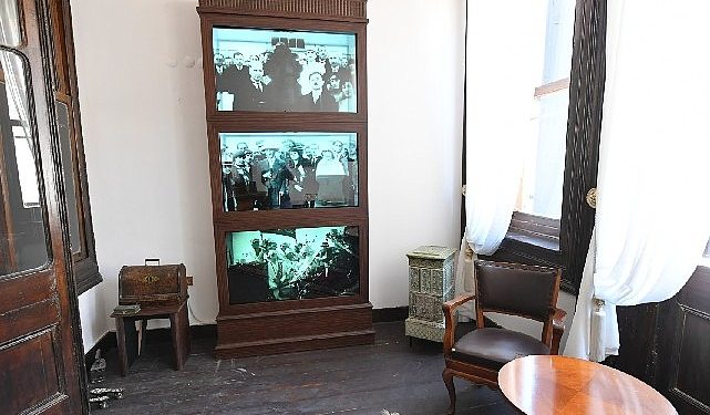 Cumhuriyet’in kuruluşuna tanıklık eden eserler kıssalarıyla büyülüyor