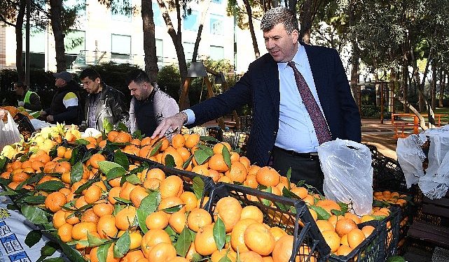 Depremzede çiftçilerin eserleri Kadıköy Dayanışma Pazarı’nda