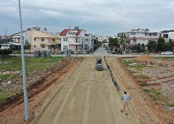 Didim’de yol çalışmaları tüm süratiyle devam ediyor
