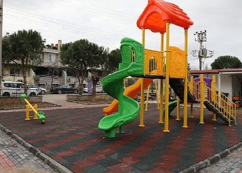 Edremit’te parklar ve yeşil alanlar çoğalıyor