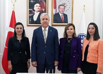 Egeli bilim grubu, afetlerde bayan sıhhatini değerlendirmeye yönelik ölçüm aracı geliştirecek