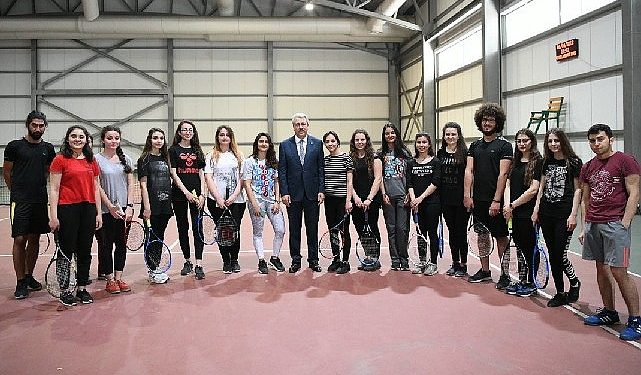 EÜ Gençlik ve Spor Kulübü Bünyesinde Başarılı Sportmenler Yetişiyor