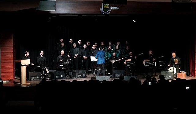 Gençlik Korosu Karadeniz Esintisiyle Kulakların Pasını Sildi