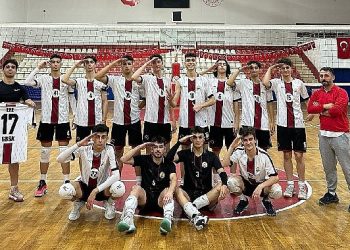 Gölcük belediyespor genç erkek voleybol grubu kocaeli şampiyonu