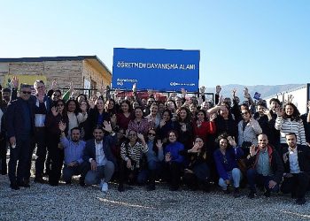 Hatay’ın tekrar ayağa kalkmasında öğretmenlerle birlikte tahlil üretecek Öğretmen Dayanışma Alanı Açıldı