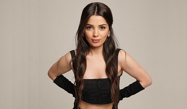 Hoş Oyuncu Banu Karagöz Amerika Yolcusu