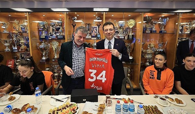 İmamoğlu, ‘2036 İstanbul Olimpiyatı’na Destek’ tiplerini Eczacıbaşı ile devam ettirdi
