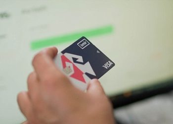 İzmir’de 20 bin öğrenciye 20 milyonluk takviye