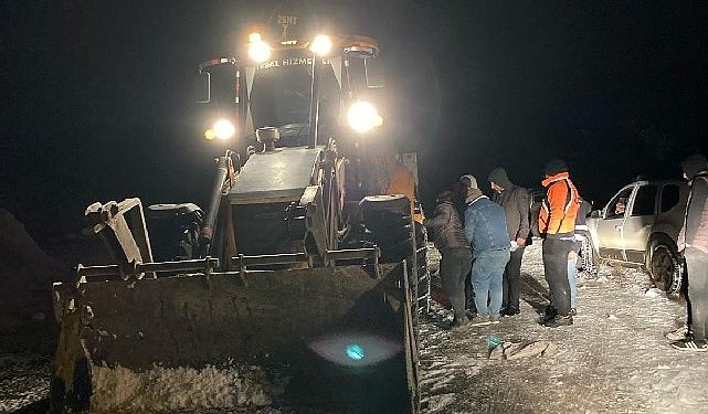 Karda mahsur kalan vatandaşları Büyükşehir grupları kurtardı