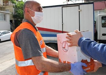 Karşıyaka Belediyesi 5 yılda binlerce yurttaşa takviye verdi