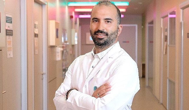 Kıymetsiz şeyleri istifleme erkeklerde daha fazla görülüyor