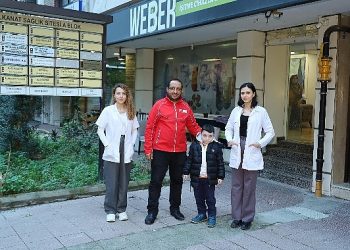 Küçük Berat’a Türk Kızılay’dan İşitme Aygıtı