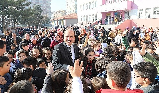 Lider Altay’dan 31 İlçedeki 220 Bin Çocuğa Şivlilik Sürprizi