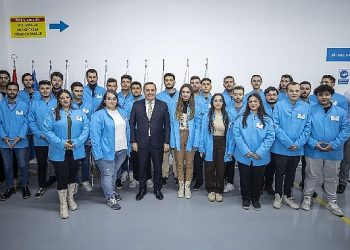 Lider Batur: Gençlerin istihdamına yönelik projelere her vakit hazırız