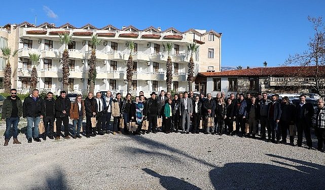 Lider Hasan Arslan, gazetecilerle bir ortaya geldi