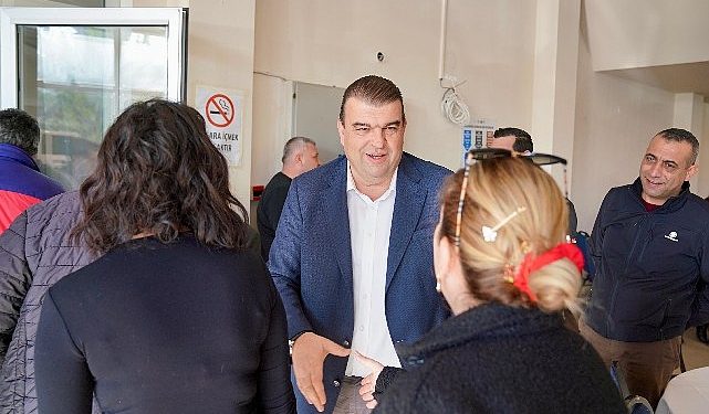 Lider Yetişkin belediye çalışanlarının yeni yılını kutladı