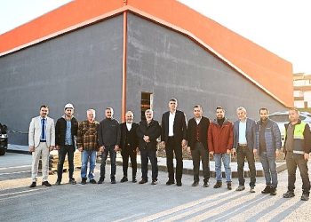 Maşukiye kapalı spor salonu’nda son çalışmalar