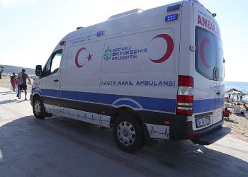 Mavi ambulanslar sıhhat için mekik dokudu