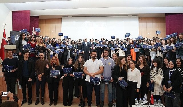 Öğrenciler Ege’nin bilim ikliminden en verimli halde faydalanıyor