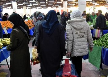 Pazar alışverişinin keyfe dönüştüğü kent mustafakemalpaşa