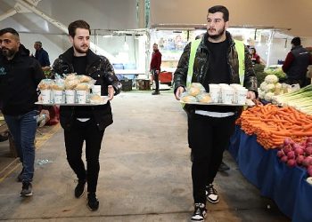 Pazarda evvel sıcak çorba sonra siftah