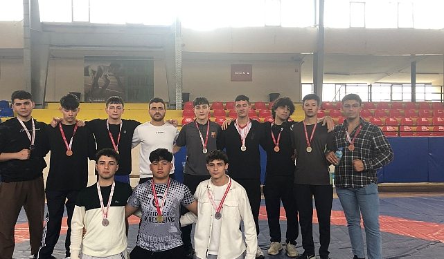 Şampiyon güreşçilerden Lider Tekin’e ziyaret