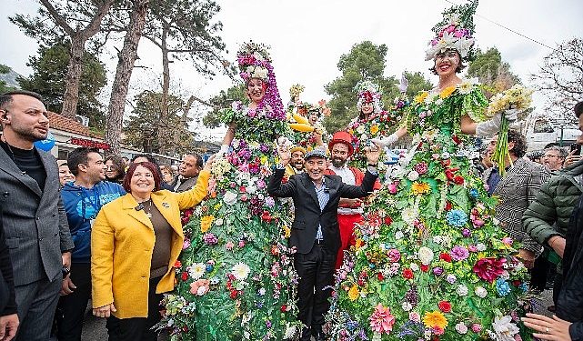 Soyer: “Akdeniz’in en büyük koku bahçesi Karaburun’dur”
