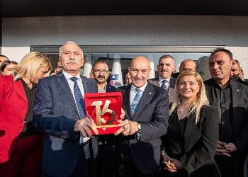 Soyer: “Daha güzel bir ülke yaratacaksak bu İzmir’den başlayacak”