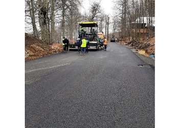 Teleferiğin son durağına otopark ve yol