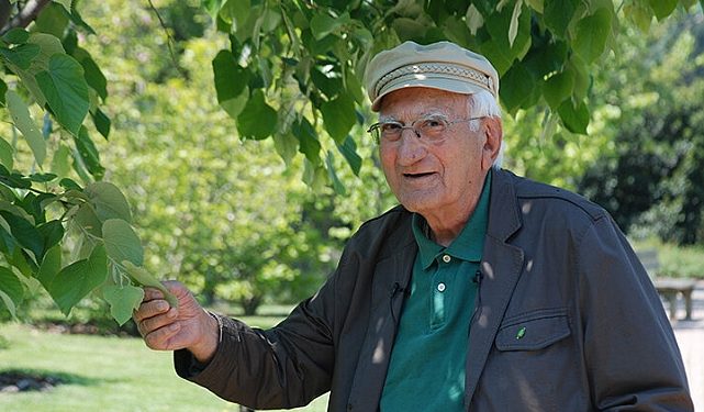 Toprak ve Yaprak Dede mevt yıl dönümlerinde hasretle anıldı