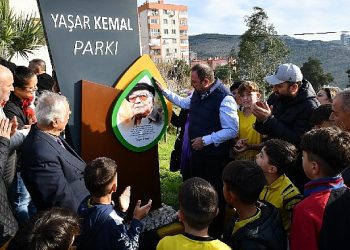 Yaşar Kemal Parkı Çiğli’de Merasimle Açıldı